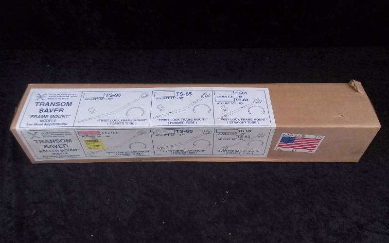 lot 1273 image: VeVe Inc TS-91 Transom Saver Roller Mount, Adjustable 26-56