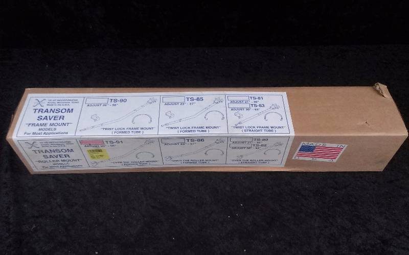 lot 1274 image: VeVe Inc TS-91 Transom Saver Roller Mount, Adjustable 26-56