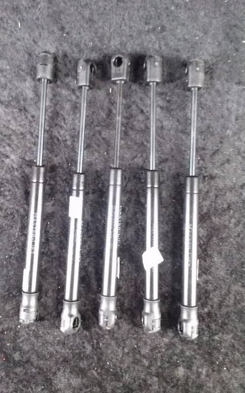 lot 1351 image: (5) Master Lift 60# Spring