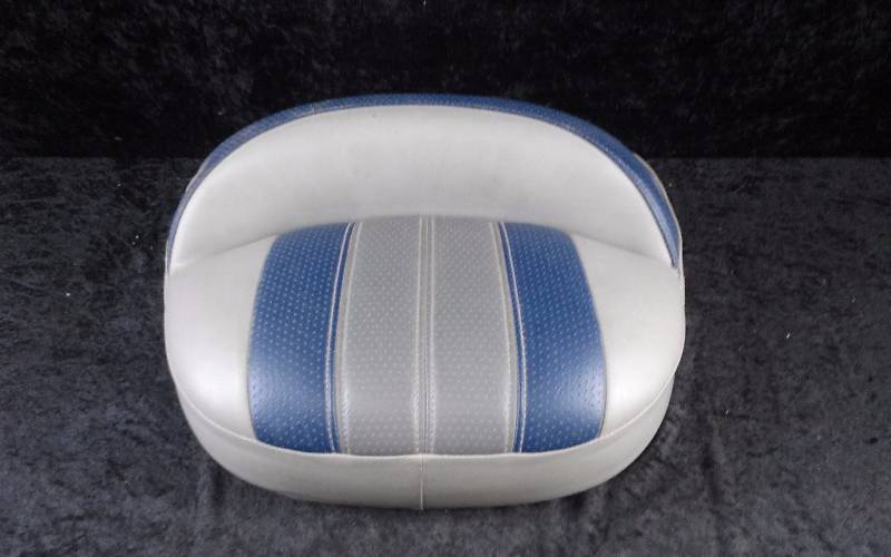 lot 1367 image: RANGER Boat Seat, BlueGray, good condition