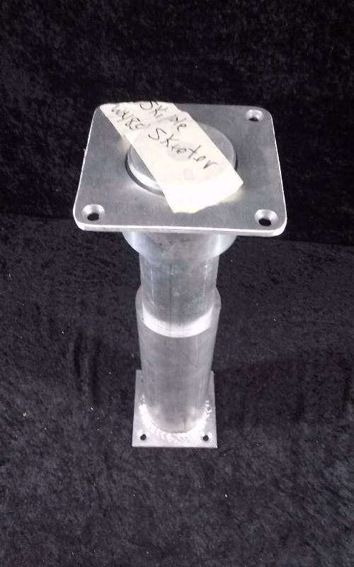 lot 1387 image: Ski Pole From SKEETER WX1850