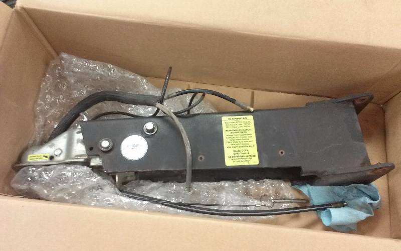 lot 1408 image: Tie Down Eng Trailer Coupler Hitch, Model 70LP, SAE Class 4, Max Trailer Weight 7000lbs