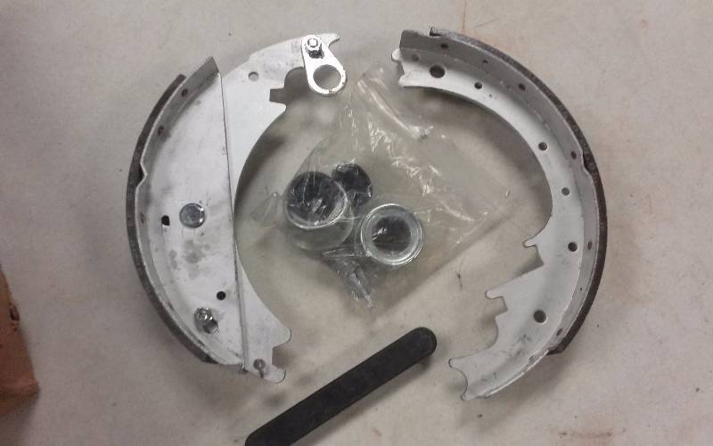 lot 1426 image: Tie Down Eng Replacement Brake Drum Pad (12 set), PN 3561109