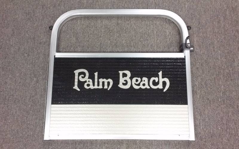 lot 1464 image: Palm Beach Pontoon Gate, 26 12 h x 28 12 w