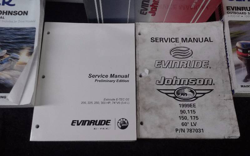 lot 1489 image: Lot - Evinrude Johnson ReferanceRepair Manuals