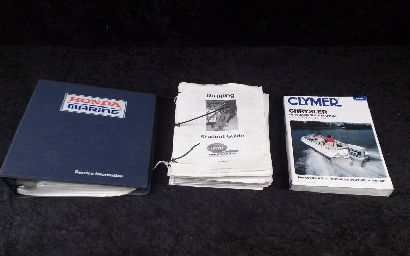 lot 1490 image: Lot - Misc Chrysler, HONDA, Rigging Manuals
