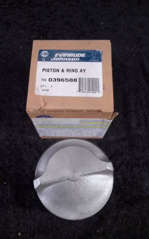 lot 1499 image: Evinrude PistonRing Assembly, PN 396588
