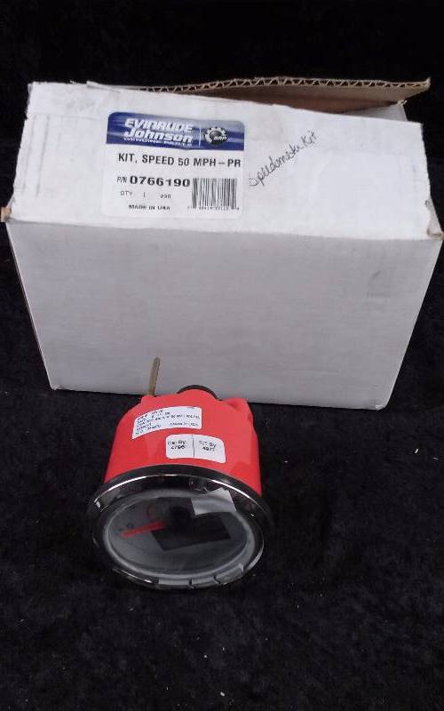 lot 1506 image: Evinrude Speedometer Kit, 50mph, PN 0766190