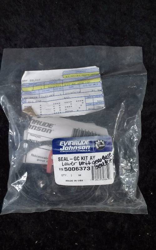 lot 1513 image: Evinrude Lower Unit Gear Case Seal Kit, PN 5006373