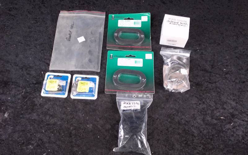 lot 1662 image: Misc Parts -Bin Lot - (see description)