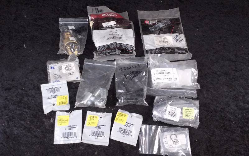 lot 1665 image: Misc Parts -Bin Lot - (see description)