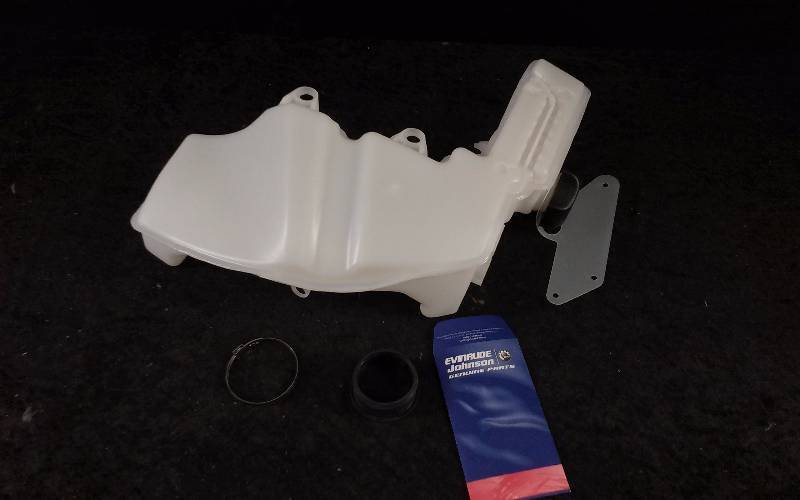 lot 1683 image: Evinrude Oil Tank AY, PN 5007250