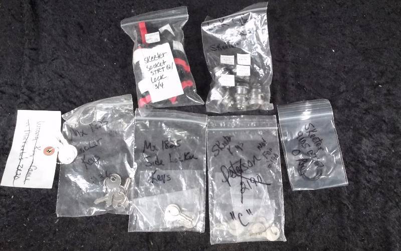 lot 1690 image: Lot - SKEETER Keys, Lock Cylinder, etc
