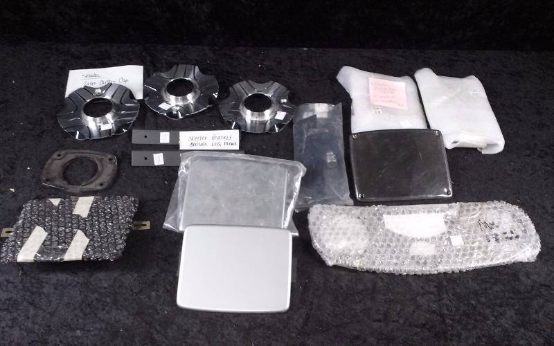 lot 1691 image: Lot - SKEETER Misc, Logo Center Cap, Latch Lock, Inserts