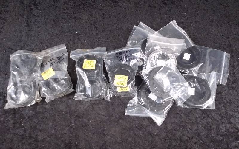 lot 1717 image: RANGER - Misc, Tie Down Eng Seals