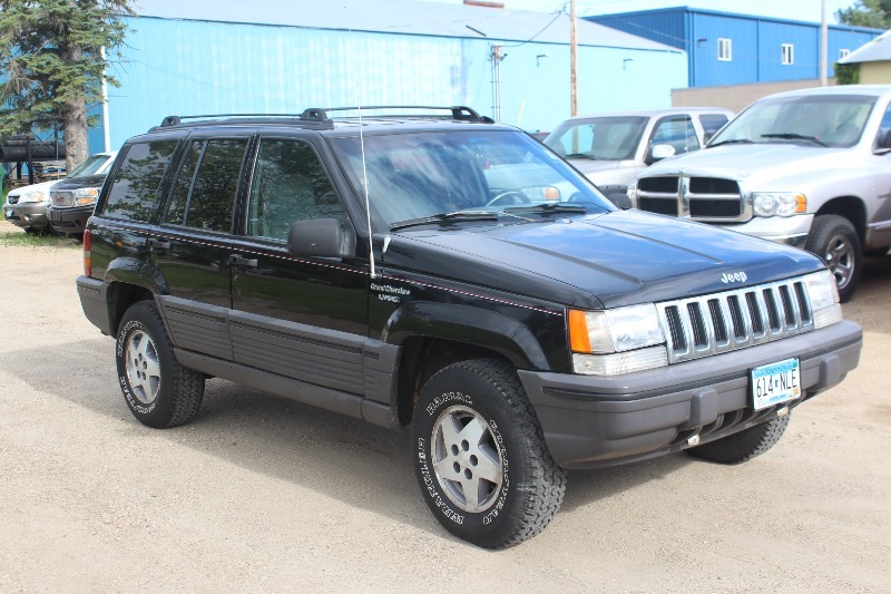 1994 Jeep Grand Cherokee Laredo 4x4 V8 | MnAutoAuctions.com #349 - No ...