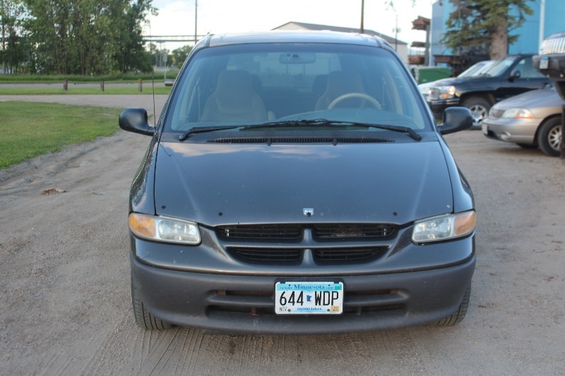 1998 Dodge Grand Caravan SE - All Wheel Drive