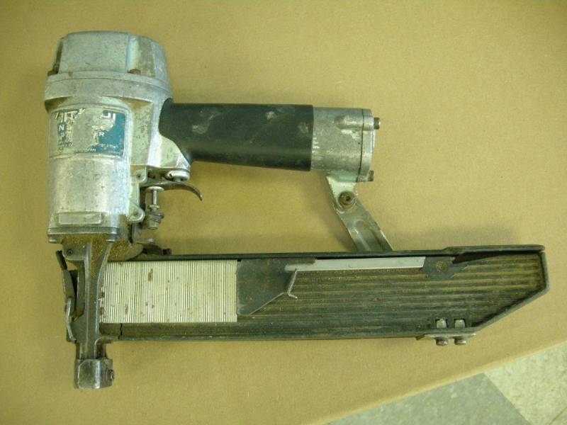lot 24 image: Hitachi Pneumatic 2 Stapler