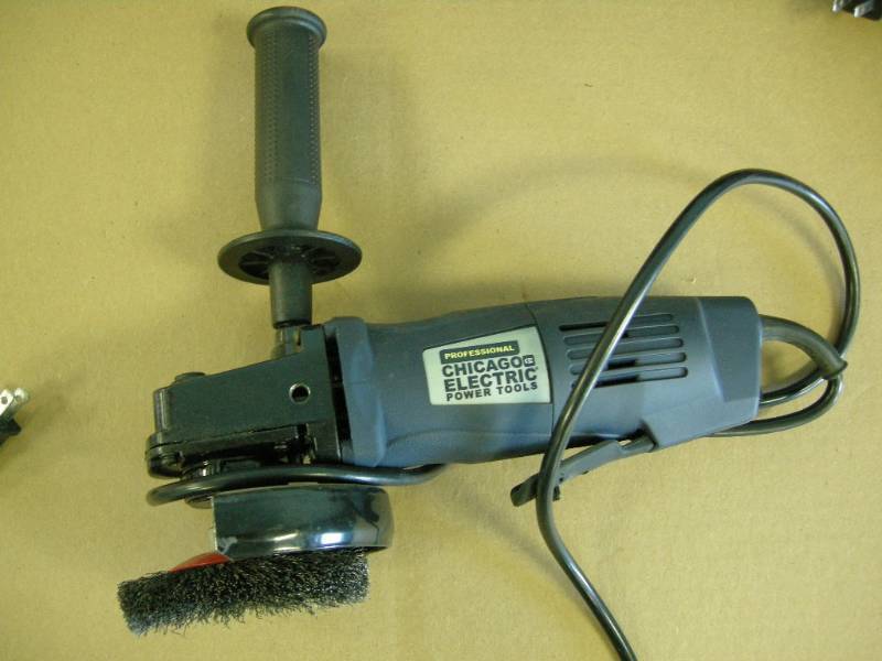 lot 29 image: Chicago Electric Professional Angle Grinder