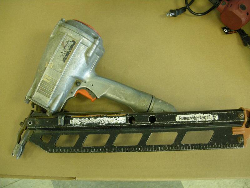 lot 30 image: Paslode Framing Nailer