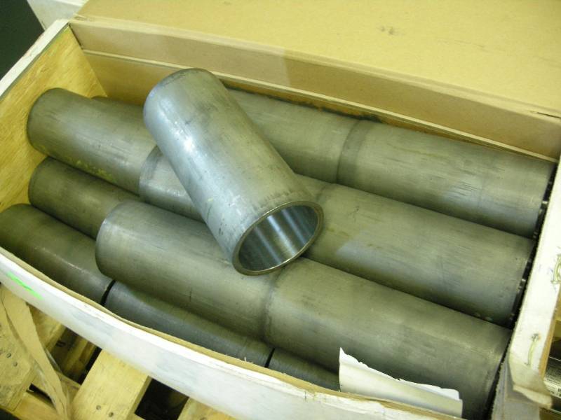 lot 84 image: Case Dom Tube