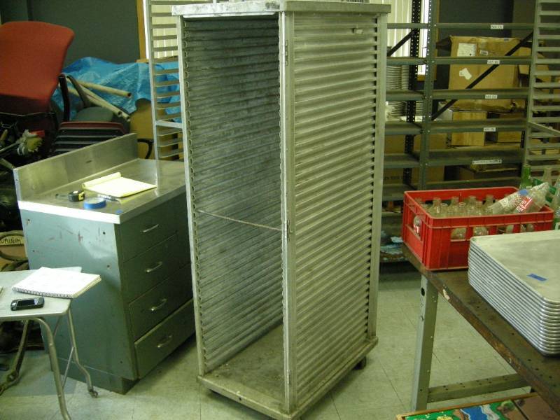 lot 177 image: Cookie Tray Rolling Cabinet