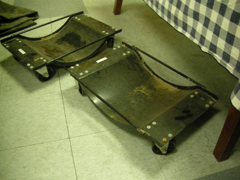 lot 199 image: Automotive Wheel Trollies