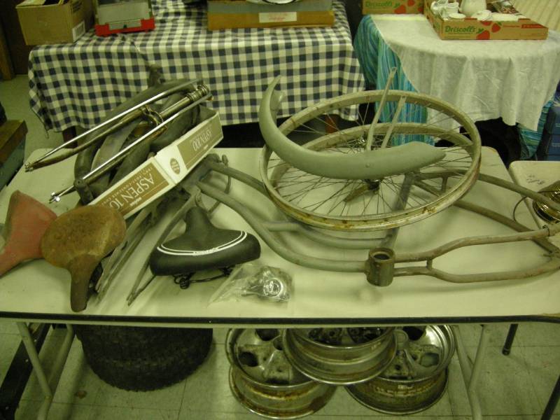 lot 210 image: Vintage Bike Parts