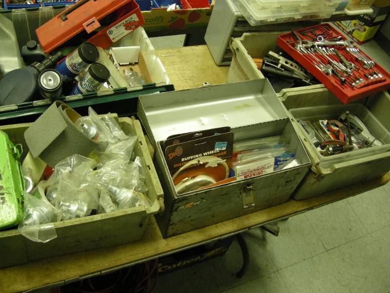 lot 268 image: Misc Garage Items