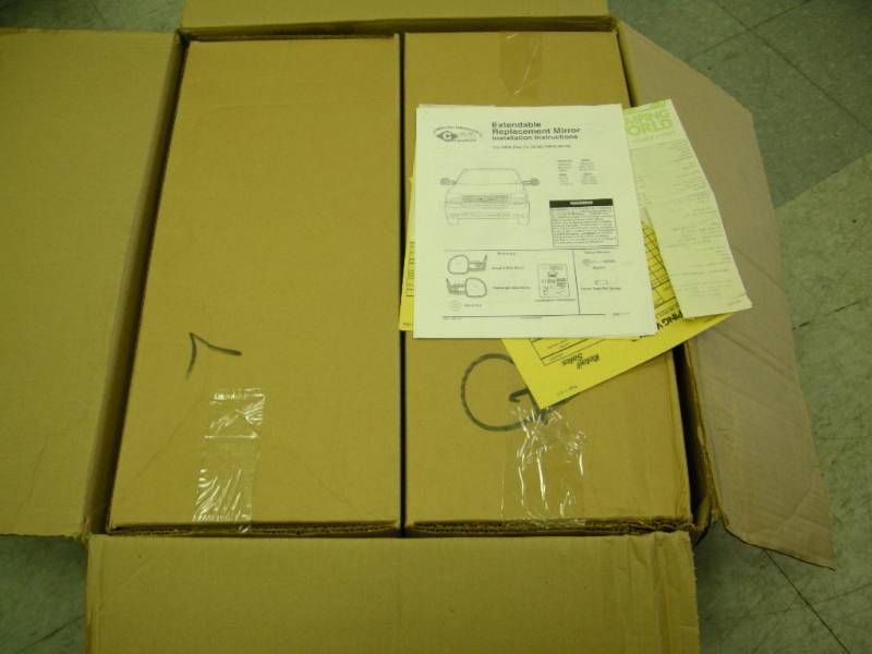 lot 269 image: GMC Replacement Pickup Mirrors