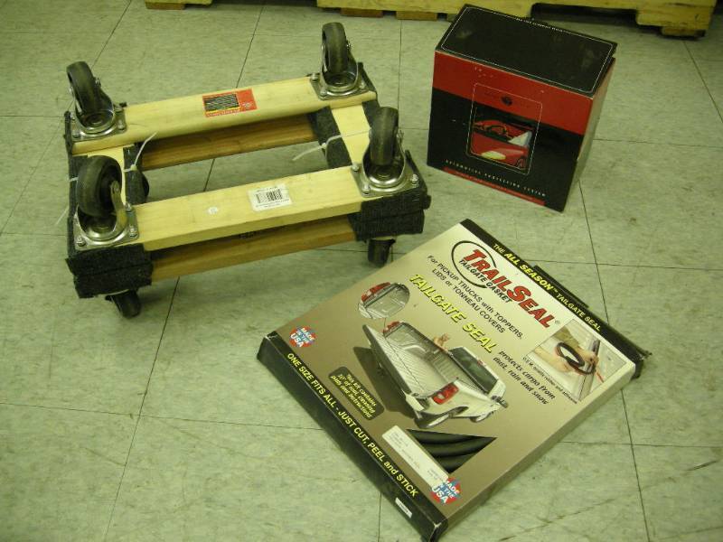lot 294 image: Dollies and Car Care