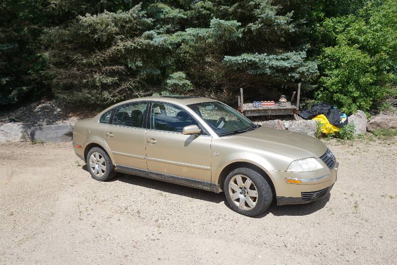 2002 Volkswagen Passat 4 Motion 4 Door Sedan
