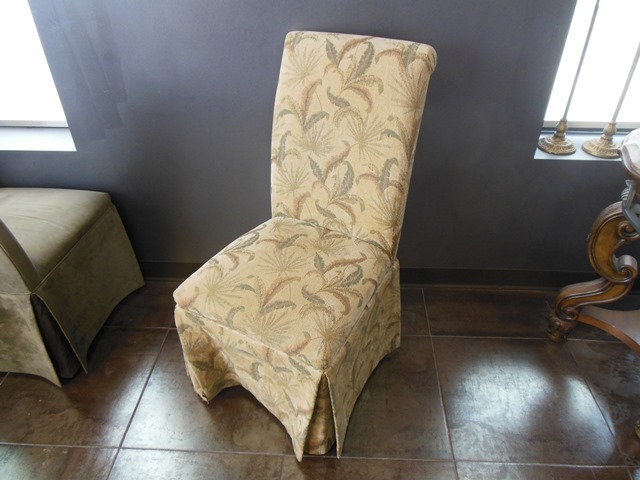 lot 31 image: Tapestry Look Fabric Chair with Detailed Back (Similar to Lots 25, 27 and 29)