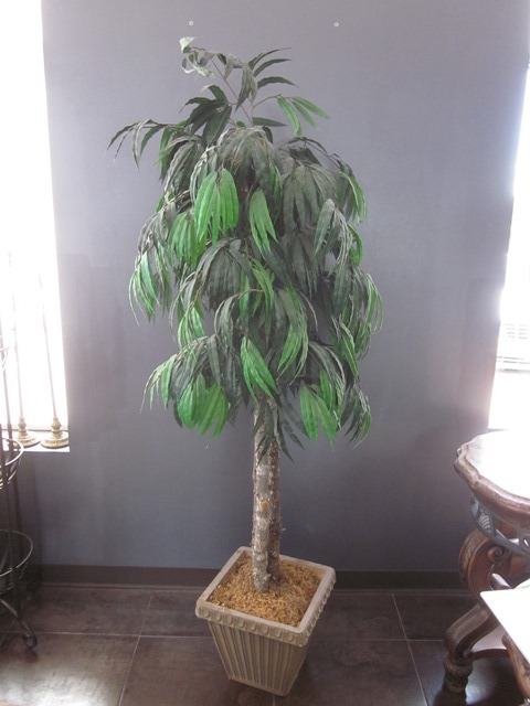 lot 87 image: 8 Faux Tree