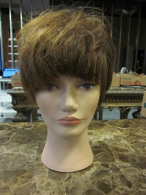 lot 124 image: Pivot Point Practice Head with Short Length Hair