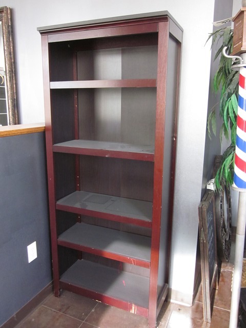 lot 191 image: Book Shelf