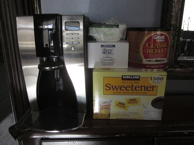 lot 197 image: Mr. Coffee and Supplies