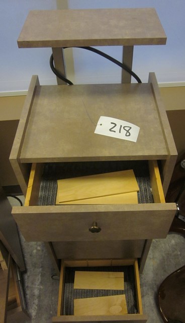 lot 218 image: Belvedere Electrified Workstation (Matching Lots are 5, 213 - 224  13 in Total  )
