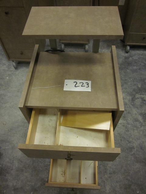 lot 223 image: Belvedere Electrified Workstation (Matching Lots are 5, 213 - 224  13 in Total  )