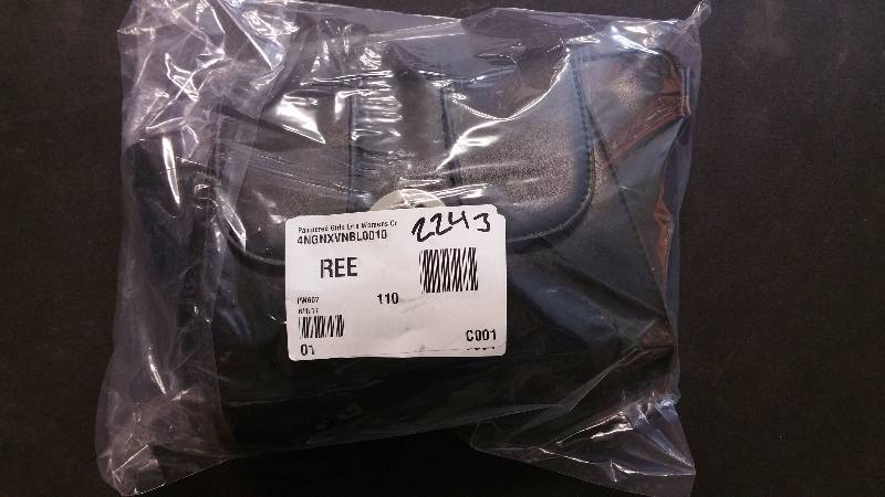 lot 2243 image: Pampered Girls Erin Womens Crossbody Bag Black