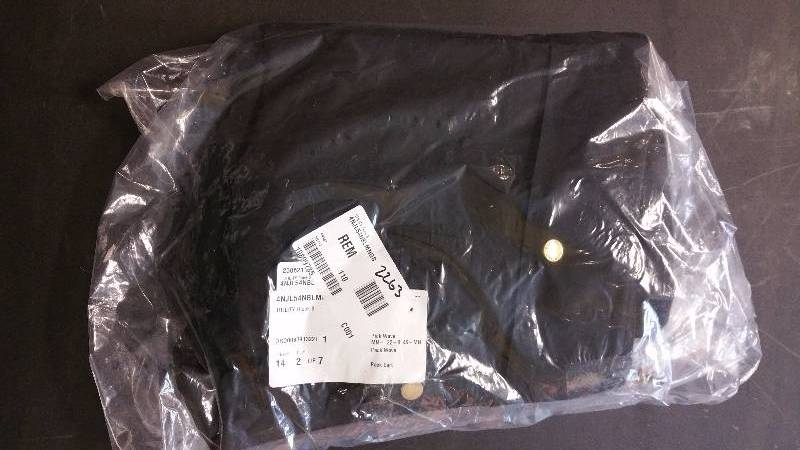 lot 2263 image: Ellen Tracy Hooded Utility Coat Black S