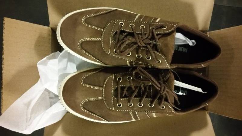 lot 2483 image: Muk Luks Mens Nick Shoes - Coffee 9