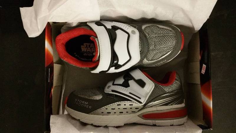 lot 2485 image: Stride Rite Kids Star Wars Hyperdrive Storm Trooper Sneaker - Gray 12