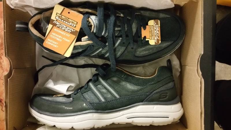 lot 2488 image: Skechers Relaxed Fit Glides Soman Mens Sneaker Oxfords - Navy 9