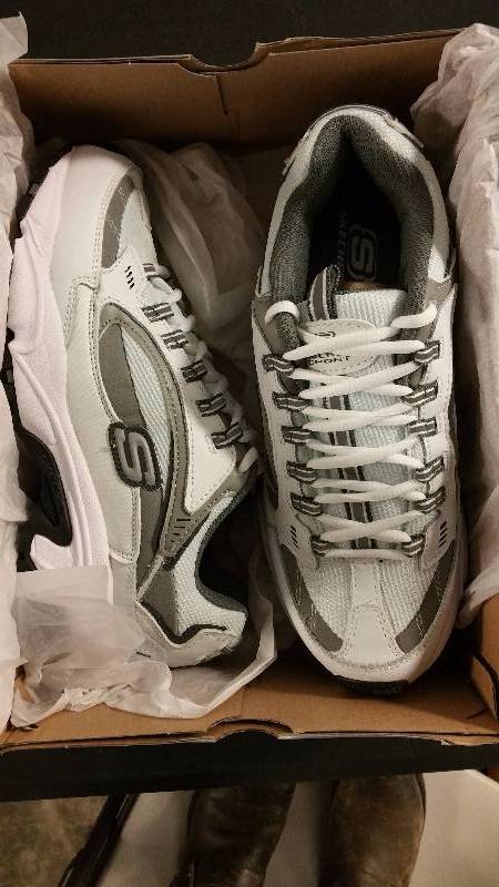 lot 2497 image: Skechers Mens Stamina Nuovo Sport Shoe - White-Charcoal 10