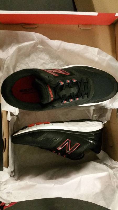 lot 2506 image: New Balance Mens Fitness Walking Shoe - Extra Wide Black-Black 11.5