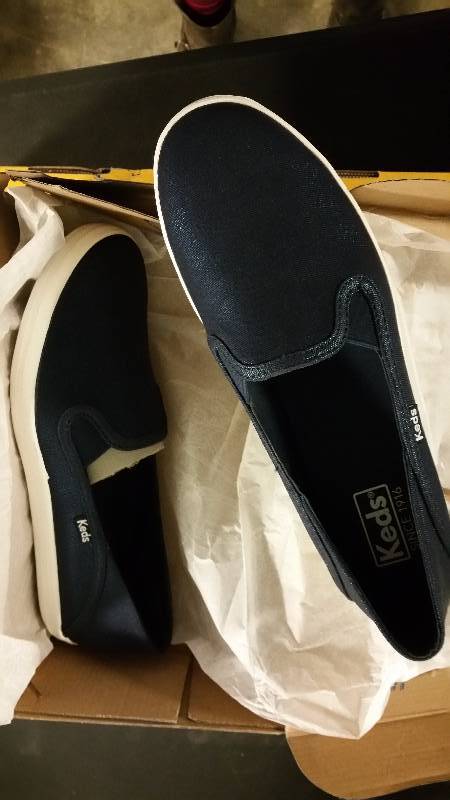 lot 2535 image: Keds Womens Crashback Metallic Slip-On Shoe - Navy 8