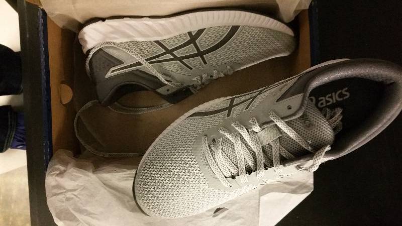 lot 2545 image: ASICS Mens Fuzex Lyte 2 Running Shoe - Gray 7.5