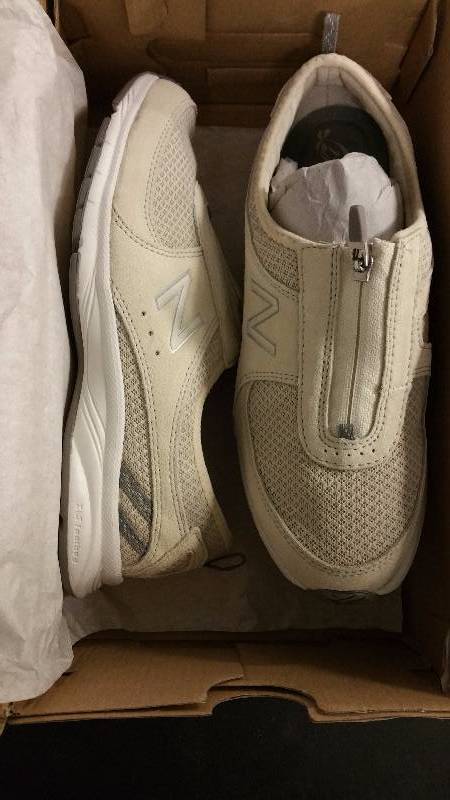 lot 2571 image: New Balance Womens 565 Everlight Walking Shoe - Tan 6 12