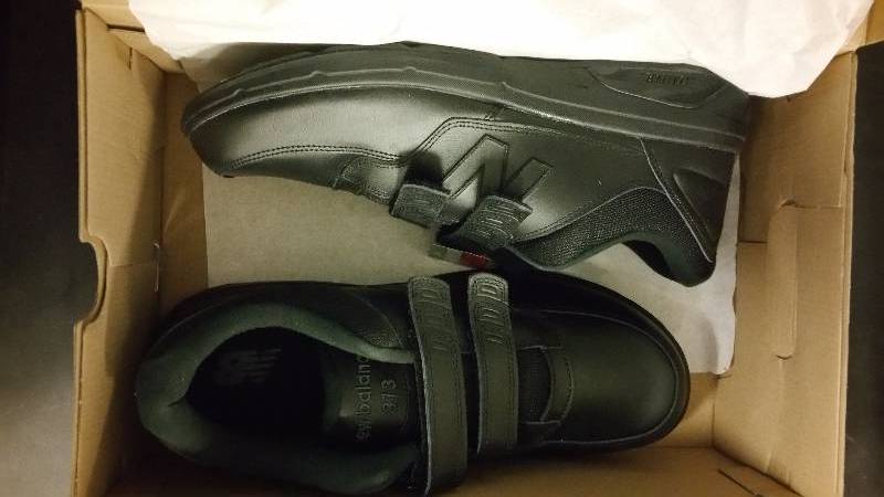 lot 2578 image: New Balance Mens 813HV1 Walking Shoe - Black 13
